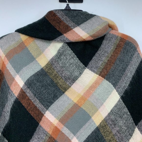 Apt. 9 Poncho Sweater Plaid Toggle Flannel Fray Hem NWT - Picture 10 of 10